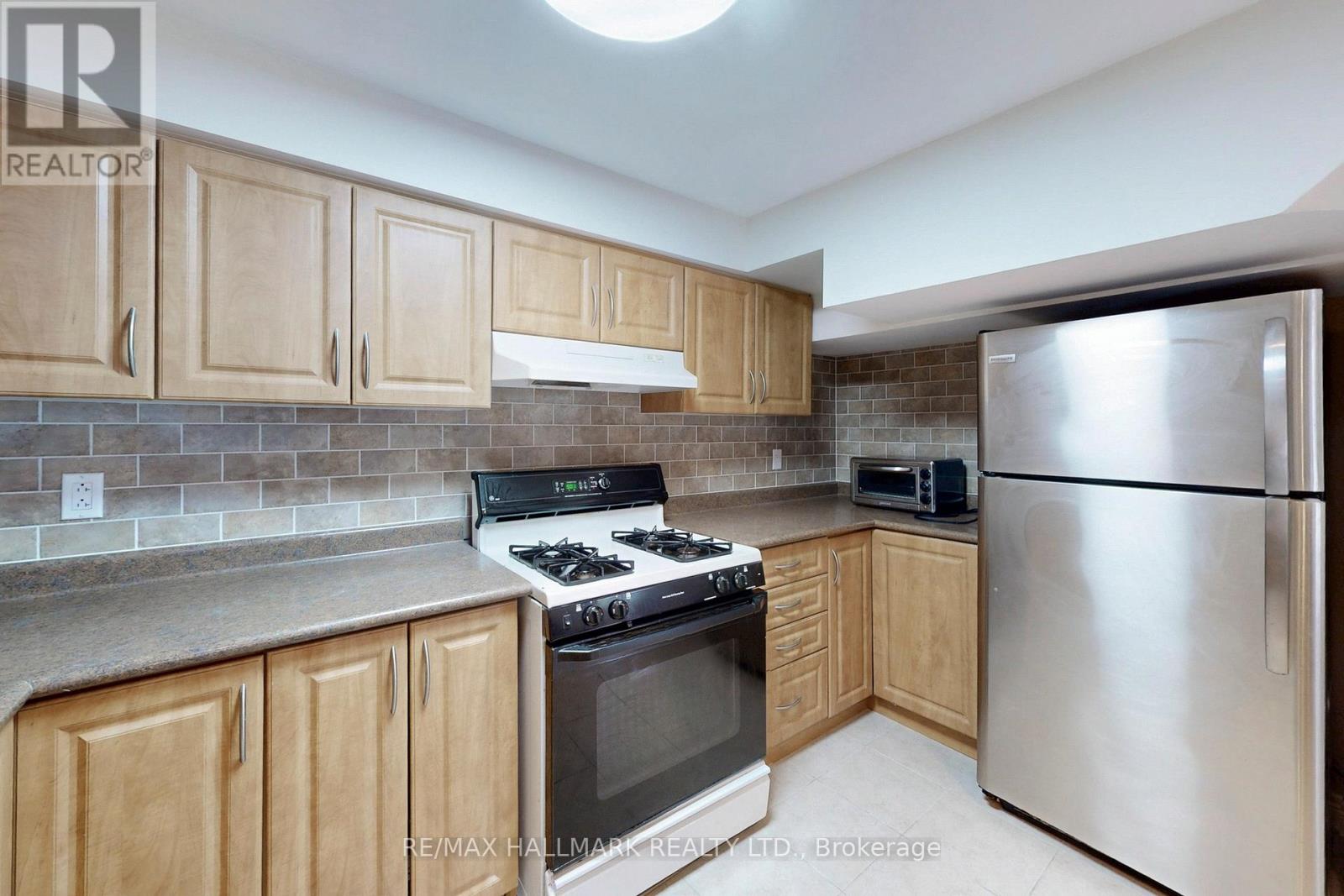 2 Butterfield Drive, Toronto, Ontario  M3A 2L8 - Photo 41 - C12990832