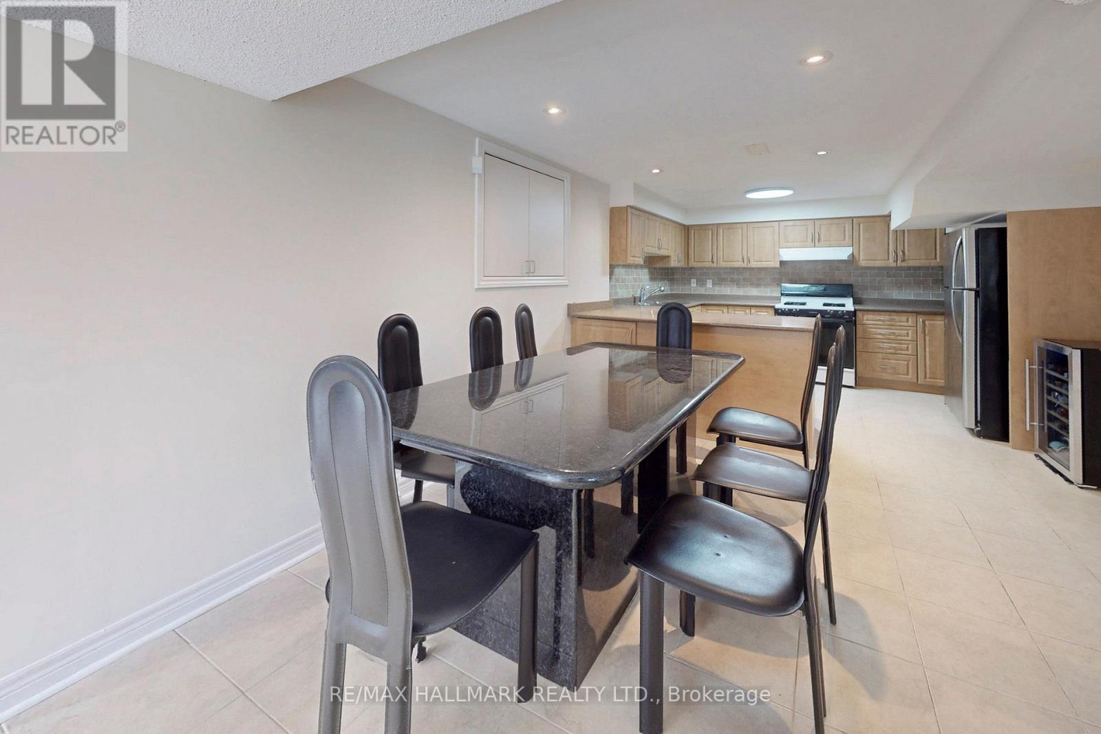 2 Butterfield Drive, Toronto, Ontario  M3A 2L8 - Photo 42 - C12990832