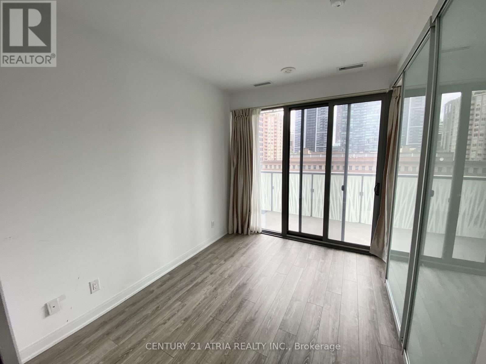 901 - 50 Charles Street E, Toronto, Ontario  M4Y 0C3 - Photo 13 - C12990868
