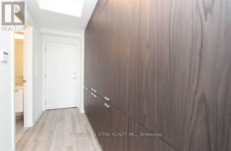 901 - 50 Charles Street E, Toronto, Ontario  M4Y 0C3 - Photo 9 - C12990868