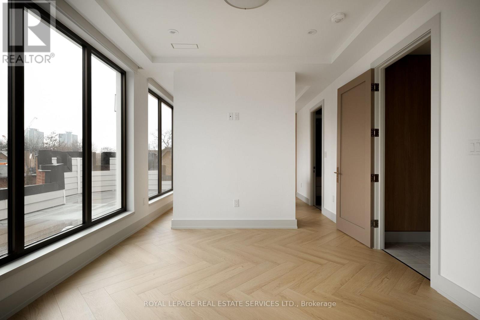 Fourth Level - 32 Rowanwood Avenue, Toronto, Ontario  M4W 1Y7 - Photo 25 - C12990900