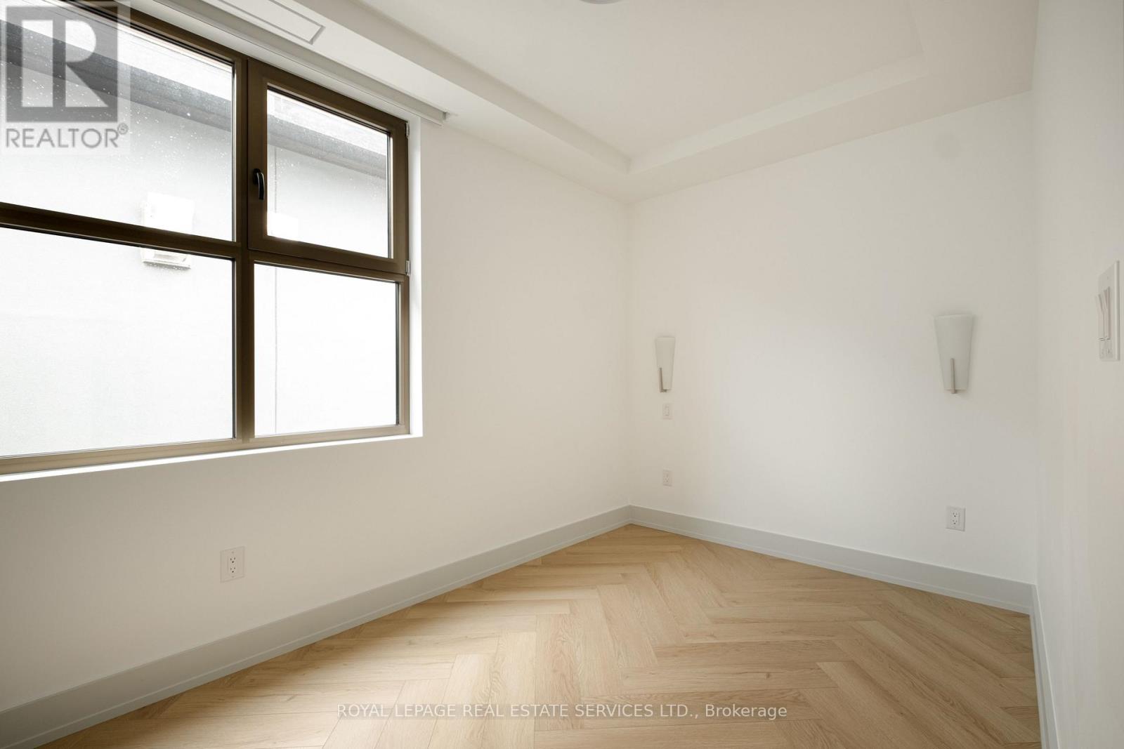 Fourth Level - 32 Rowanwood Avenue, Toronto, Ontario  M4W 1Y7 - Photo 31 - C12990900