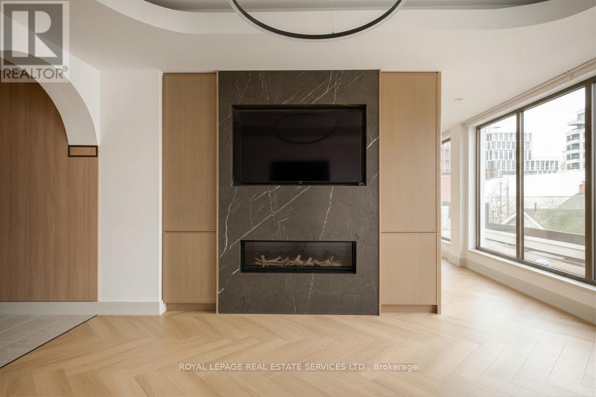 Fourth Level - 32 Rowanwood Avenue, Toronto, Ontario  M4W 1Y7 - Photo 4 - C12990900