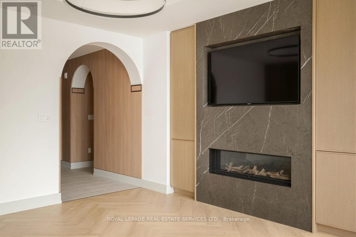 Fourth Level - 32 Rowanwood Avenue, Toronto, Ontario  M4W 1Y7 - Photo 5 - C12990900