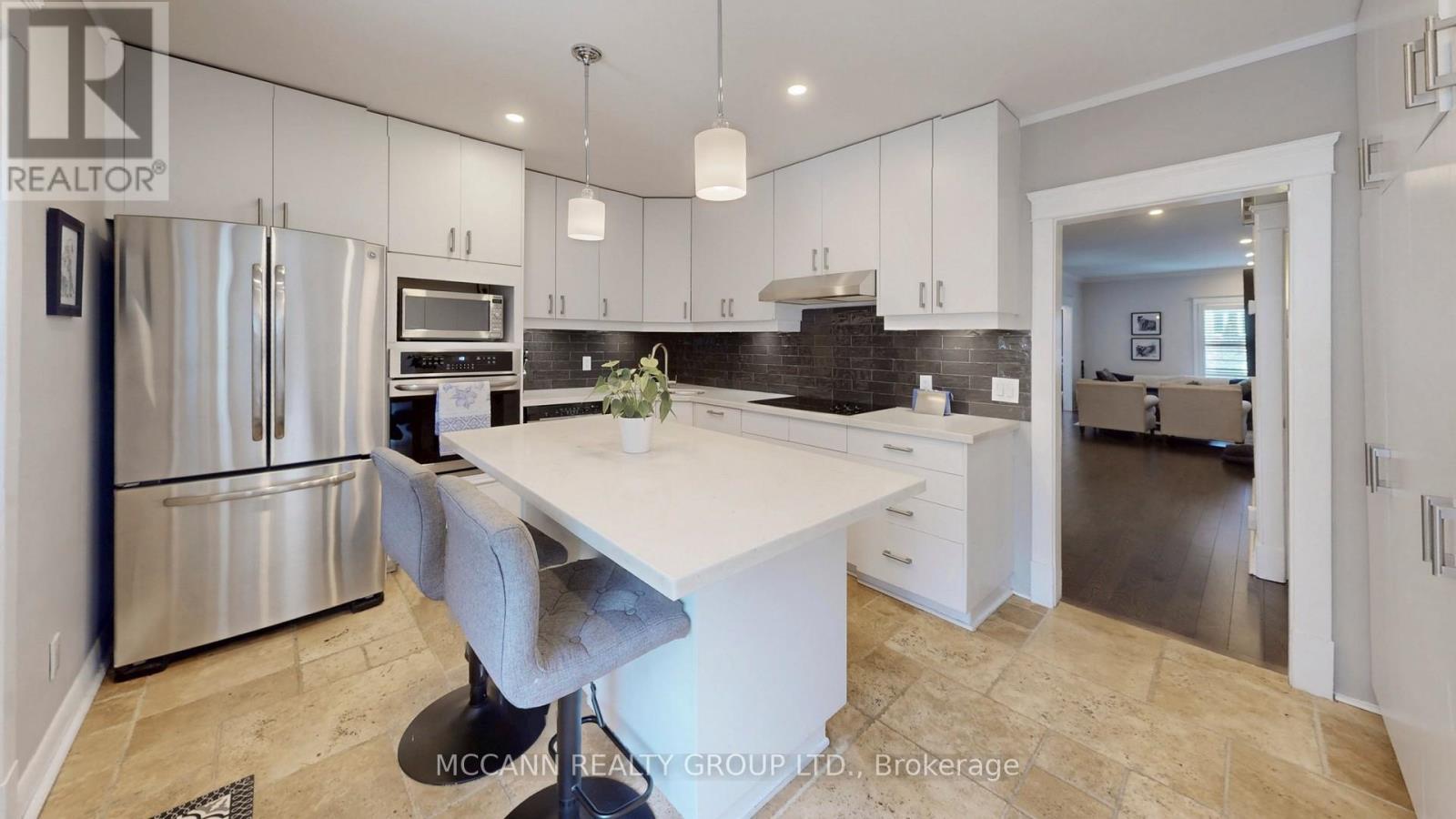 109 Sherwood Avenue, Toronto, Ontario  M4P 2A6 - Photo 9 - C12991014