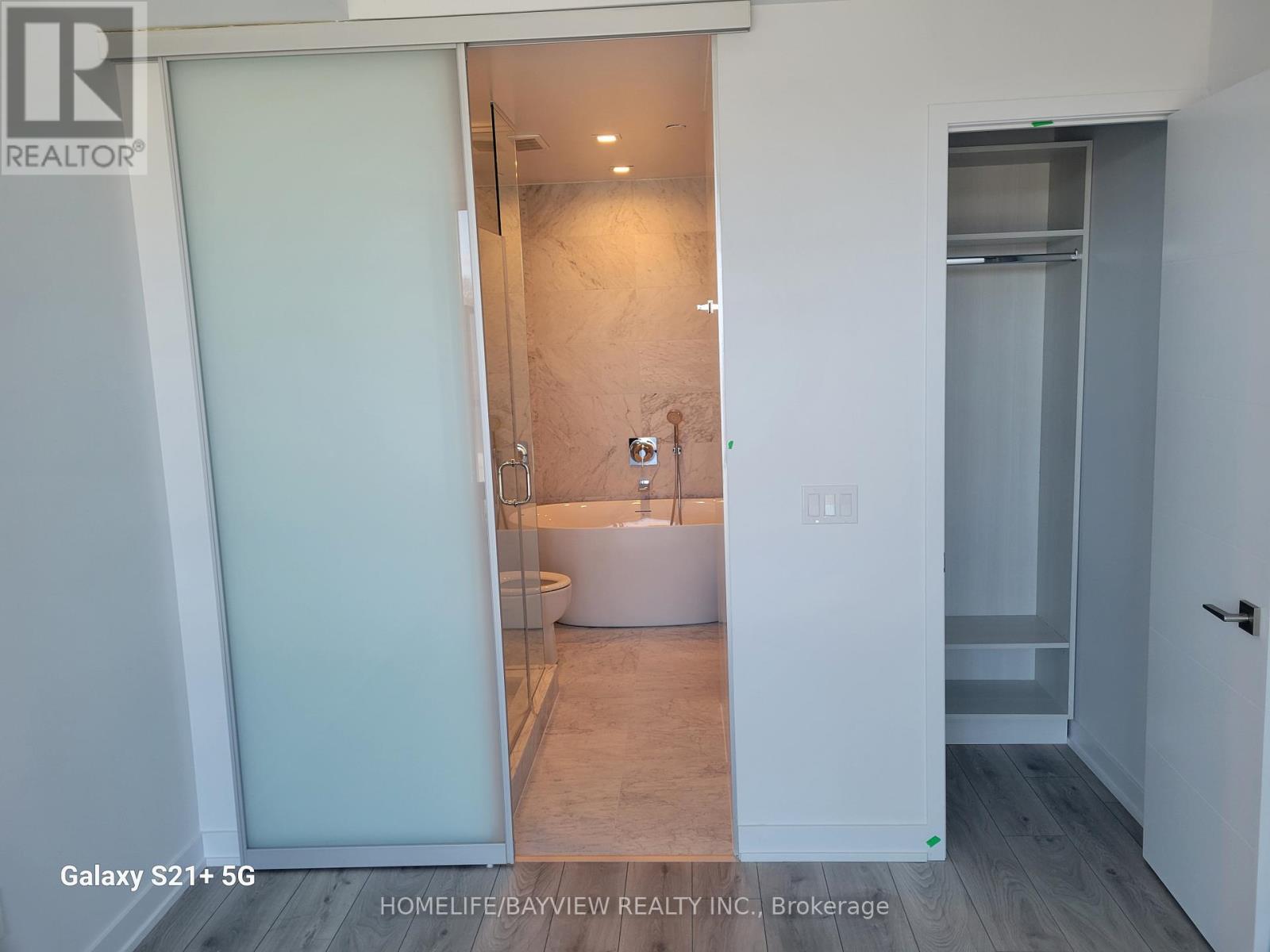 509 - 29 Green Trail Court, Toronto, Ontario  M3C 3S2 - Photo 5 - C12991018