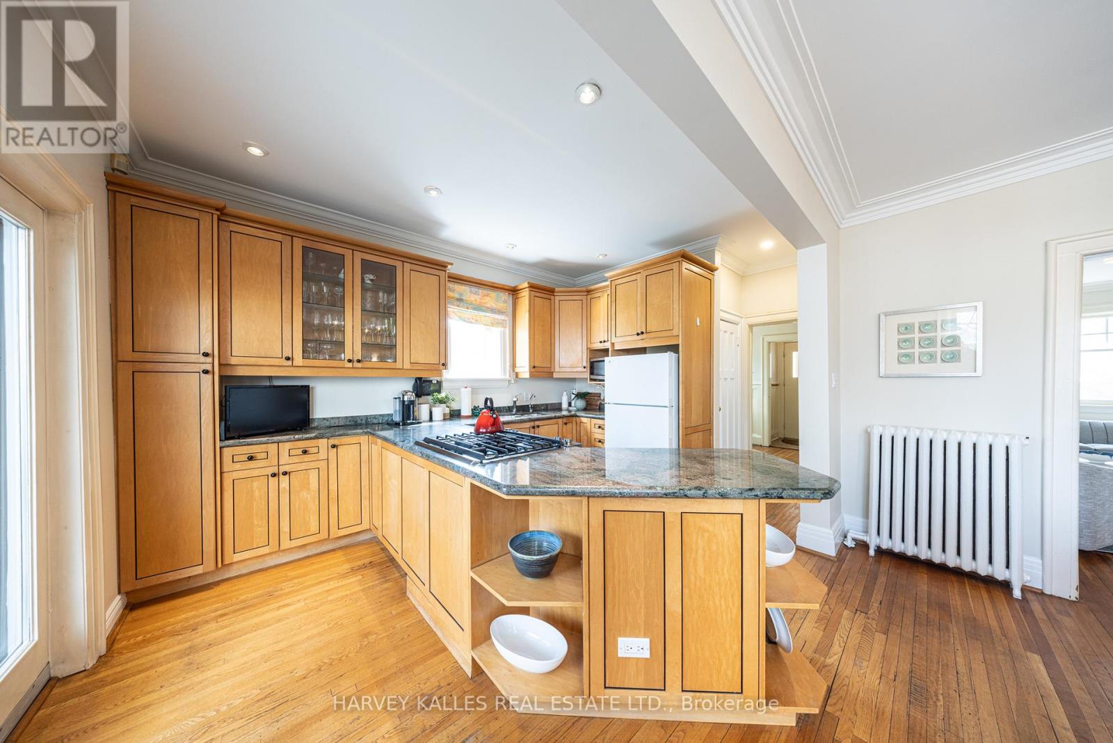 370 St Clements Avenue, Toronto, Ontario  M5N 1M1 - Photo 12 - C12991084