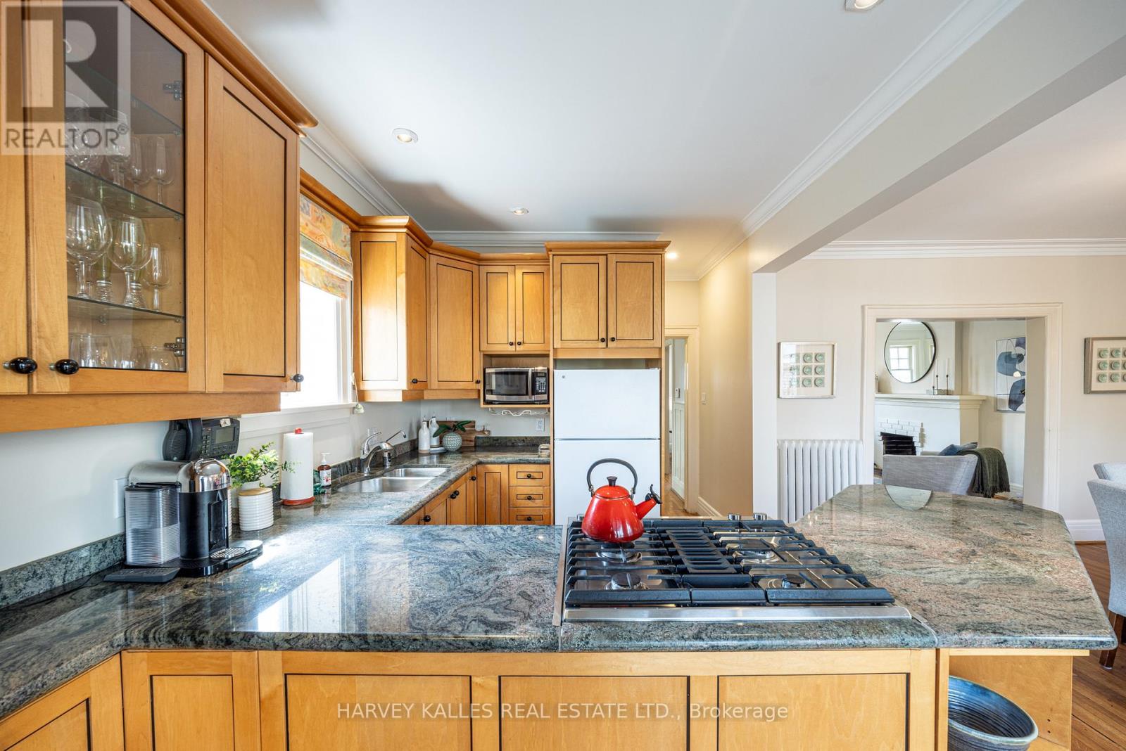 370 St Clements Avenue, Toronto, Ontario  M5N 1M1 - Photo 13 - C12991084