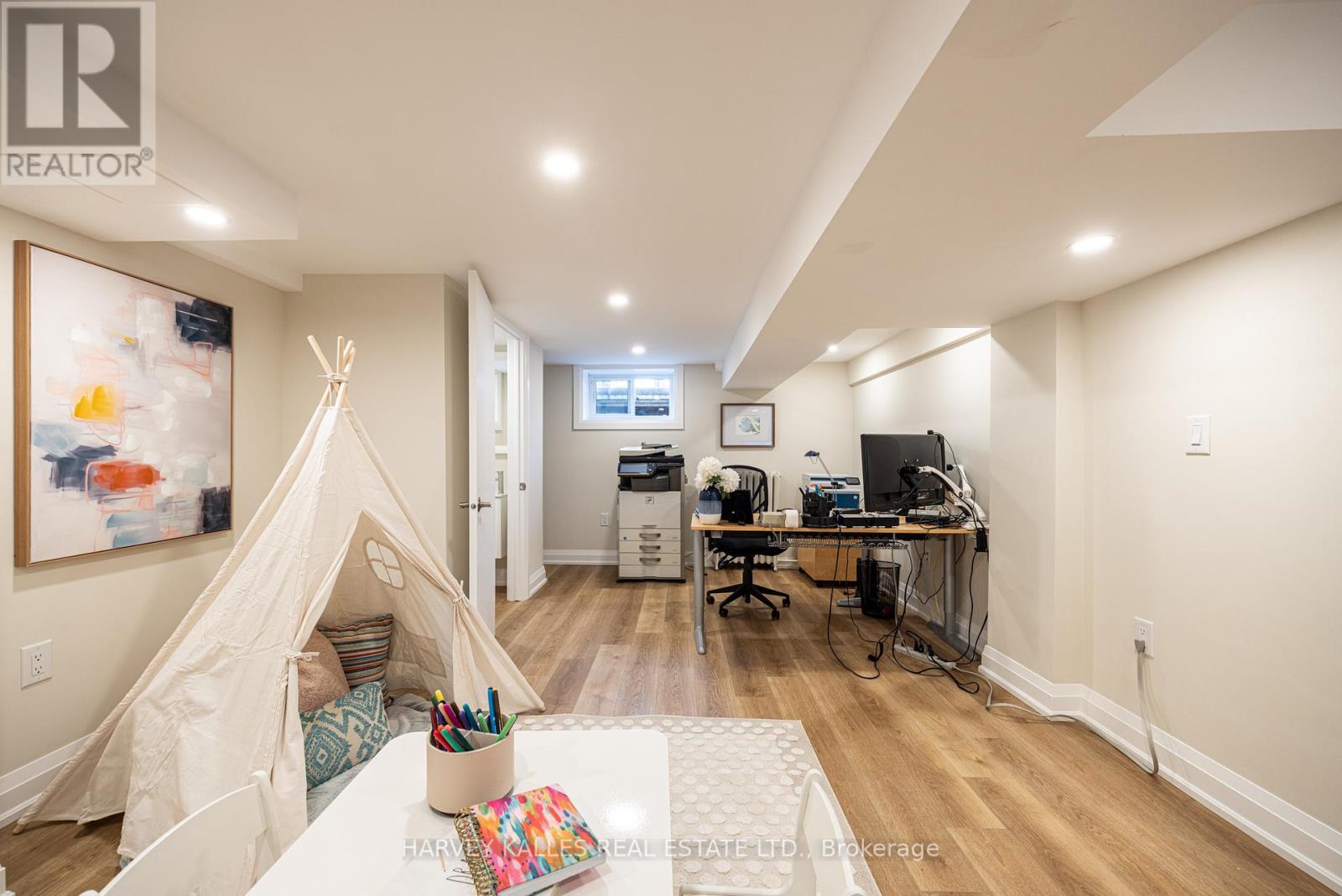 370 St Clements Avenue, Toronto, Ontario  M5N 1M1 - Photo 38 - C12991084