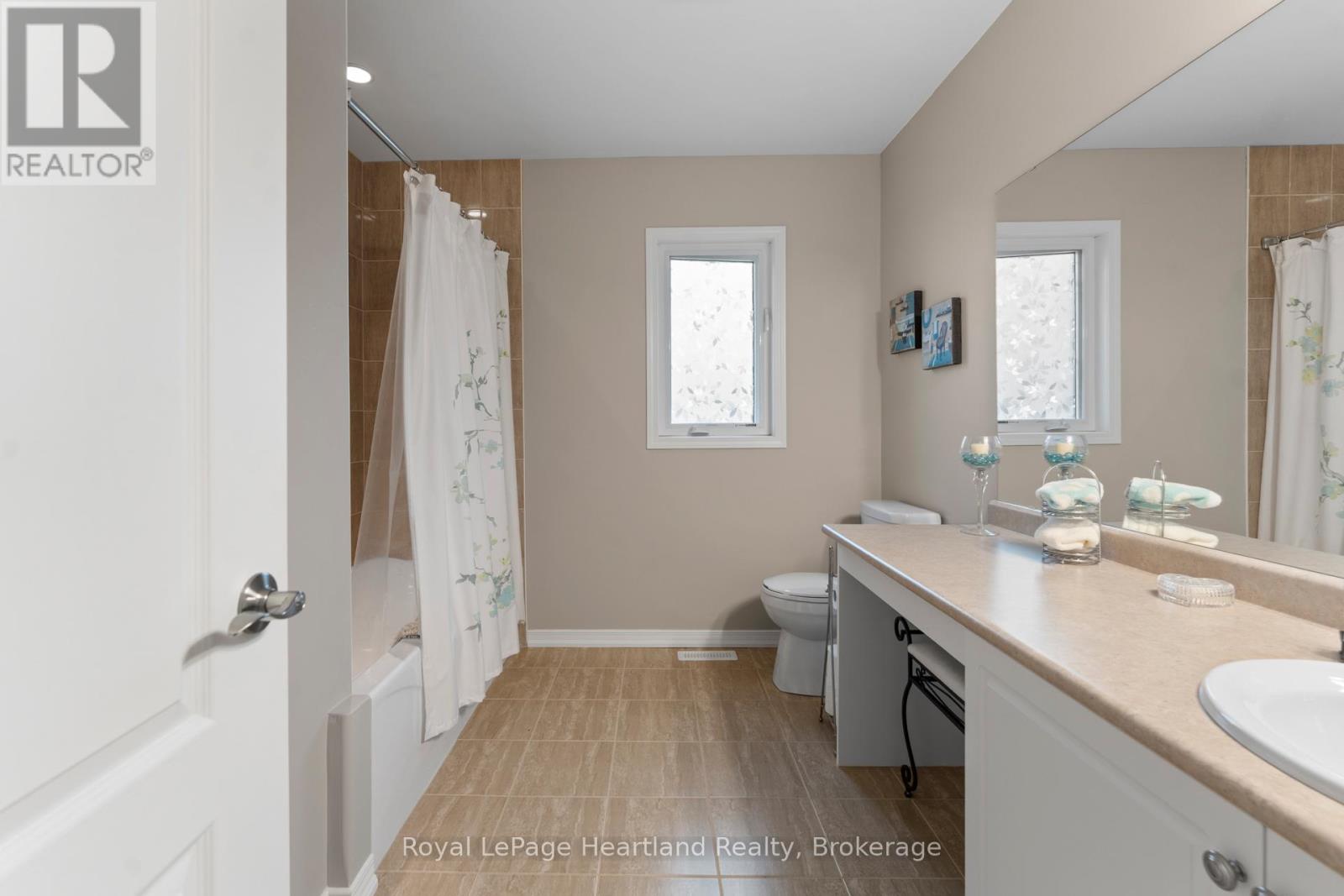 10 - 10 Macpherson Avenue, Huron East, Ontario  N0K 1W0 - Photo 31 - X12990750