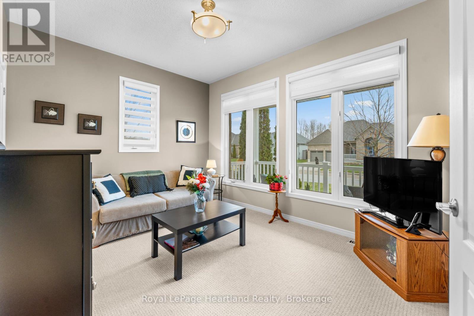 10 - 10 Macpherson Avenue, Huron East, Ontario  N0K 1W0 - Photo 6 - X12990750