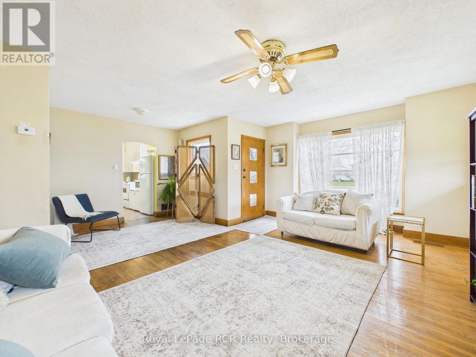 380 Winston Street E, North Perth, Ontario N4W 2T8 - Photo 10 - X12990838