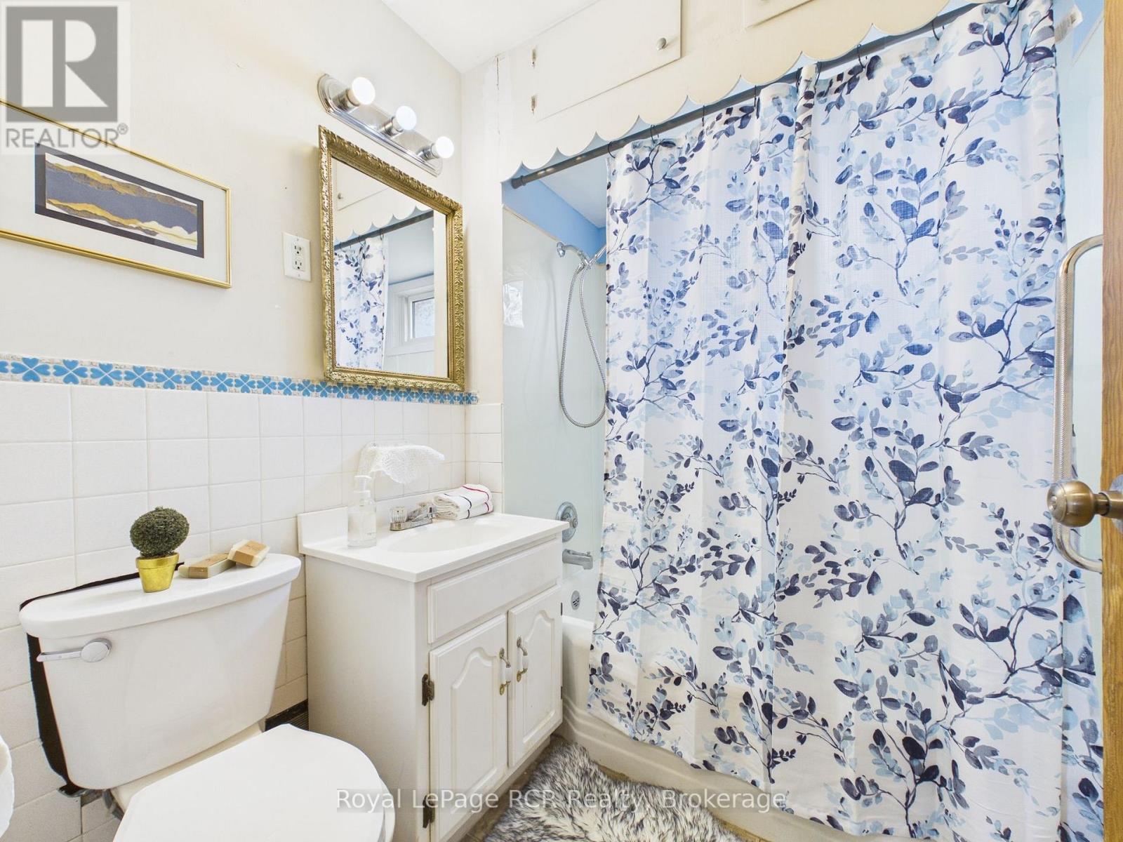 380 Winston Street E, North Perth, Ontario N4W 2T8 - Photo 15 - X12990838