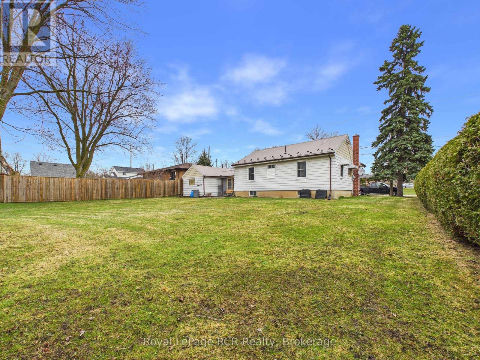 380 Winston Street E, North Perth, Ontario N4W 2T8 - Photo 29 - X12990838