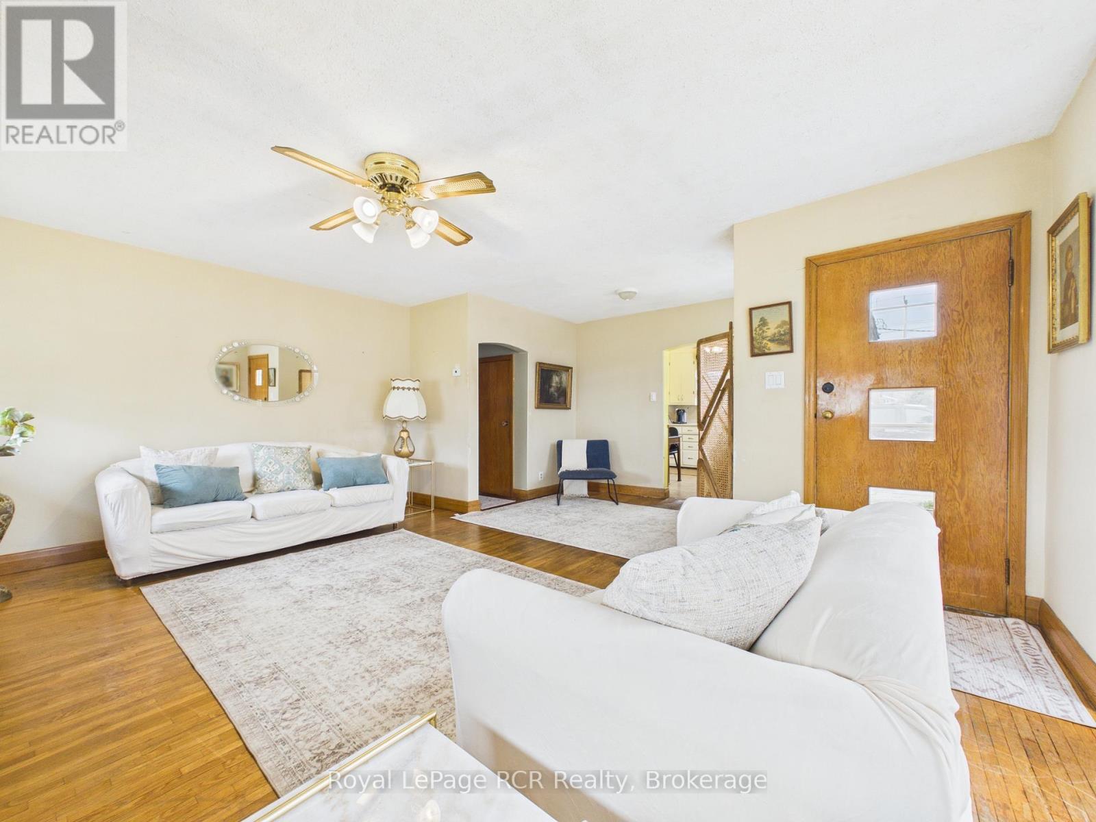 380 Winston Street E, North Perth, Ontario N4W 2T8 - Photo 9 - X12990838