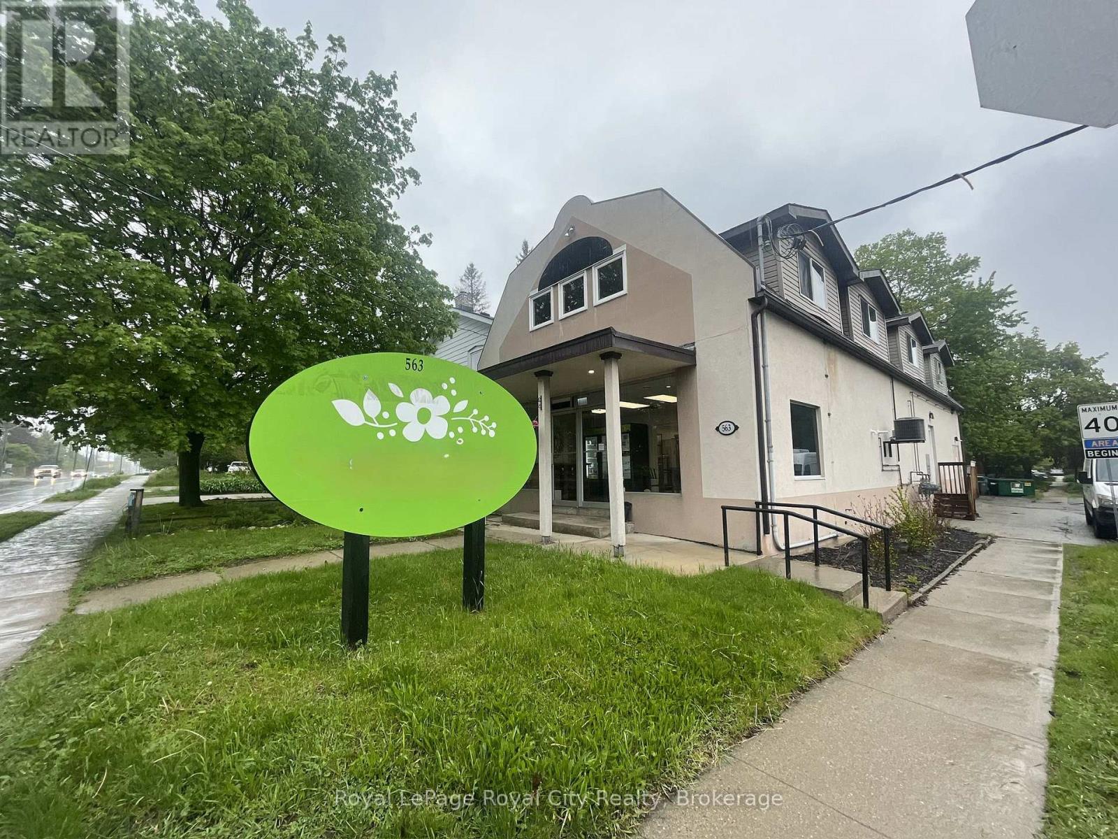 563 WOOLWICH STREET, Guelph, Ontario