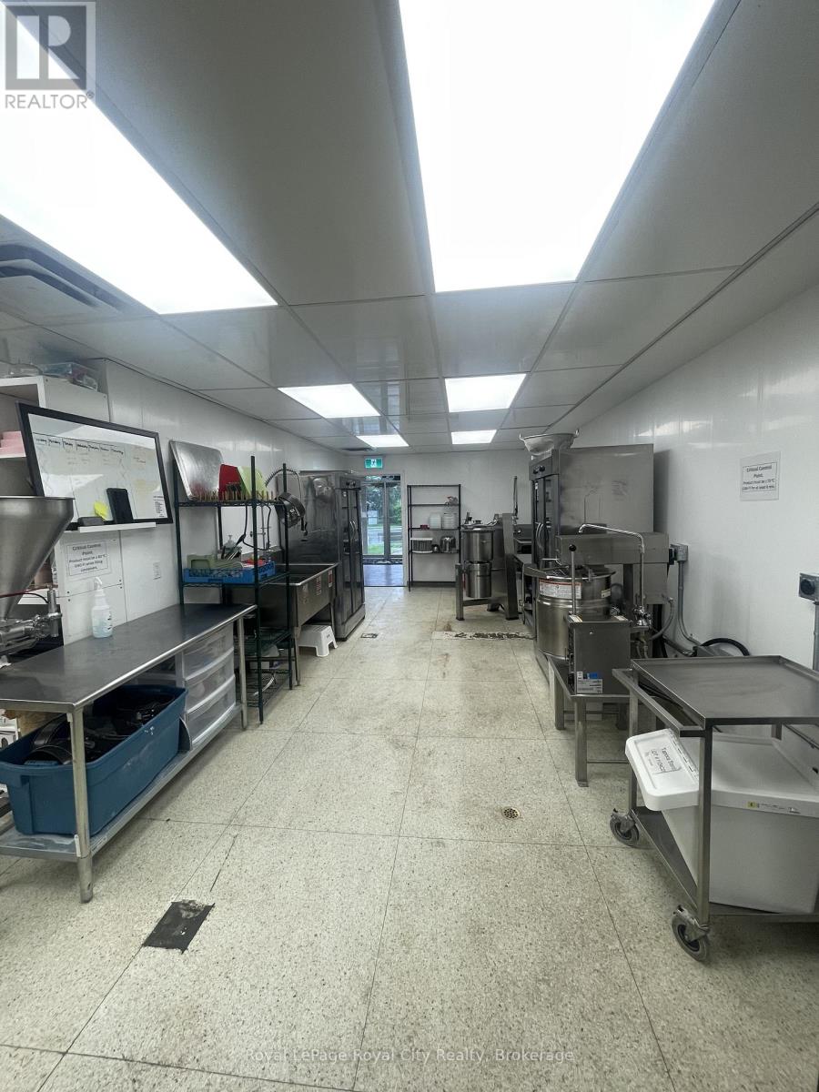 563 Woolwich Street, Guelph, Ontario  N1H 3Y4 - Photo 7 - X12990872