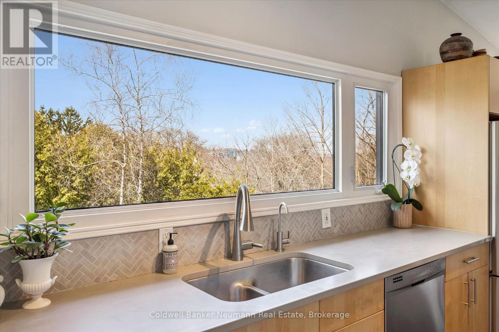 20 Harcourt Drive, Guelph, Ontario N1G 1J6 - Photo 17 - X12990890