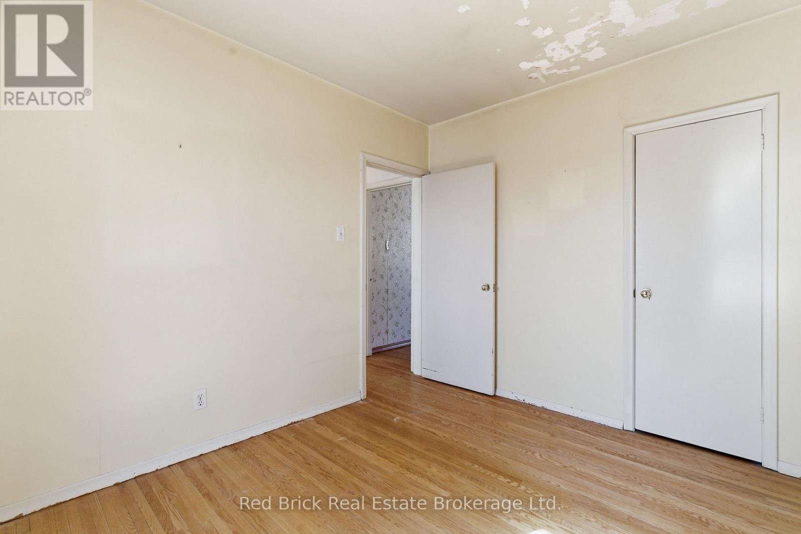 38 Dumbarton Street, Guelph, Ontario N1E 3T3 - Photo 18 - X12990908