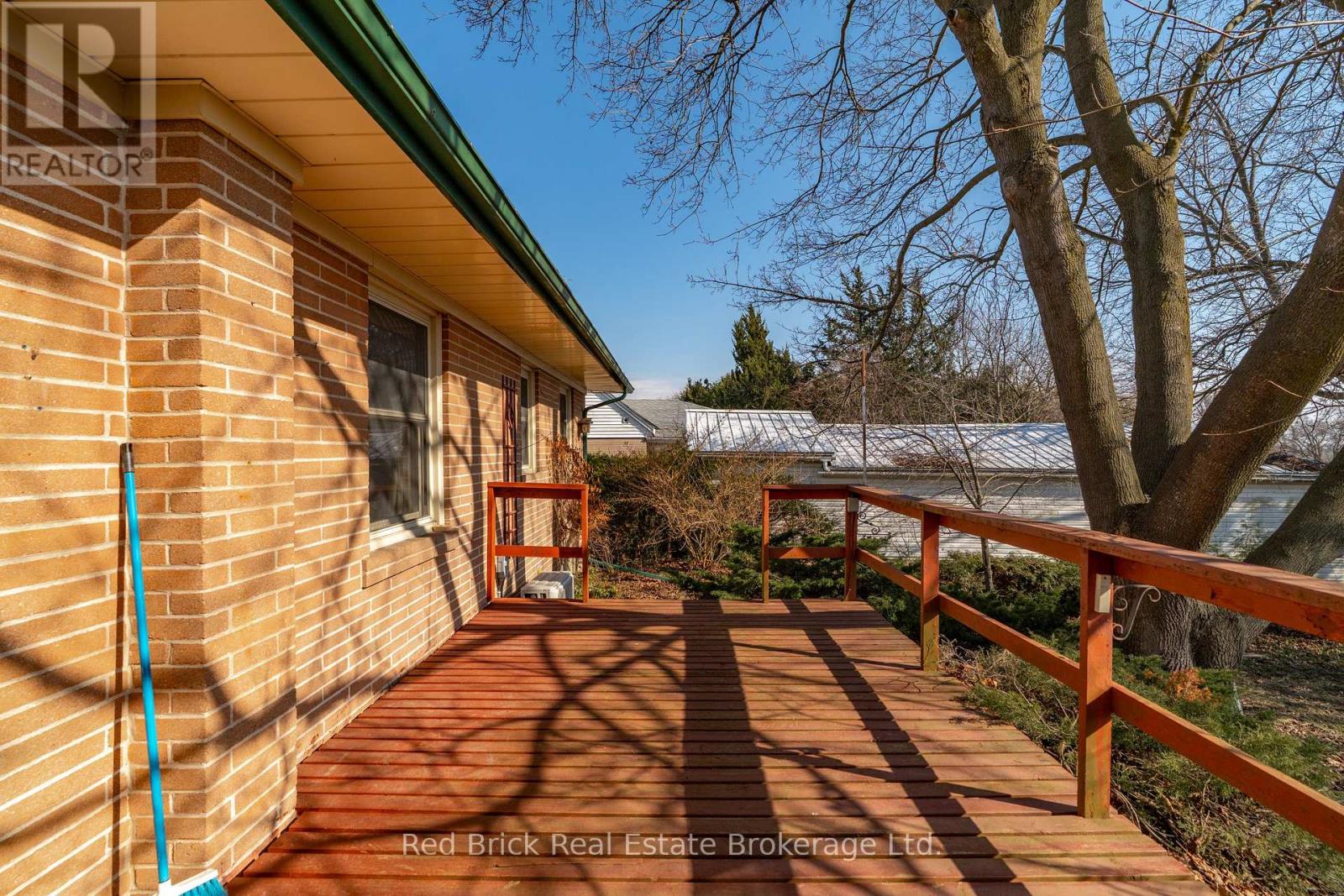 38 Dumbarton Street, Guelph, Ontario N1E 3T3 - Photo 30 - X12990908