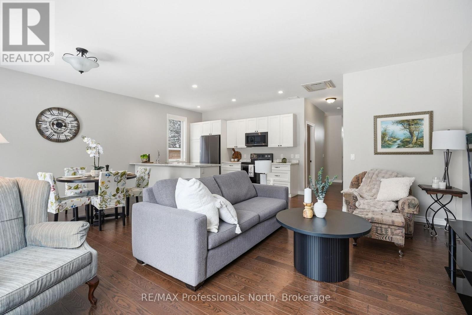 11 Autumn Lane, Huntsville, Ontario  P1H 0C7 - Photo 14 - X12990910