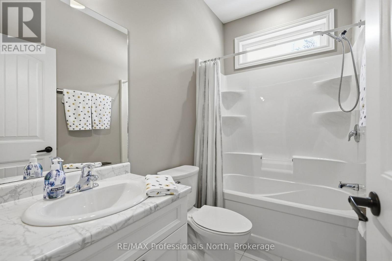 11 Autumn Lane, Huntsville, Ontario  P1H 0C7 - Photo 20 - X12990910