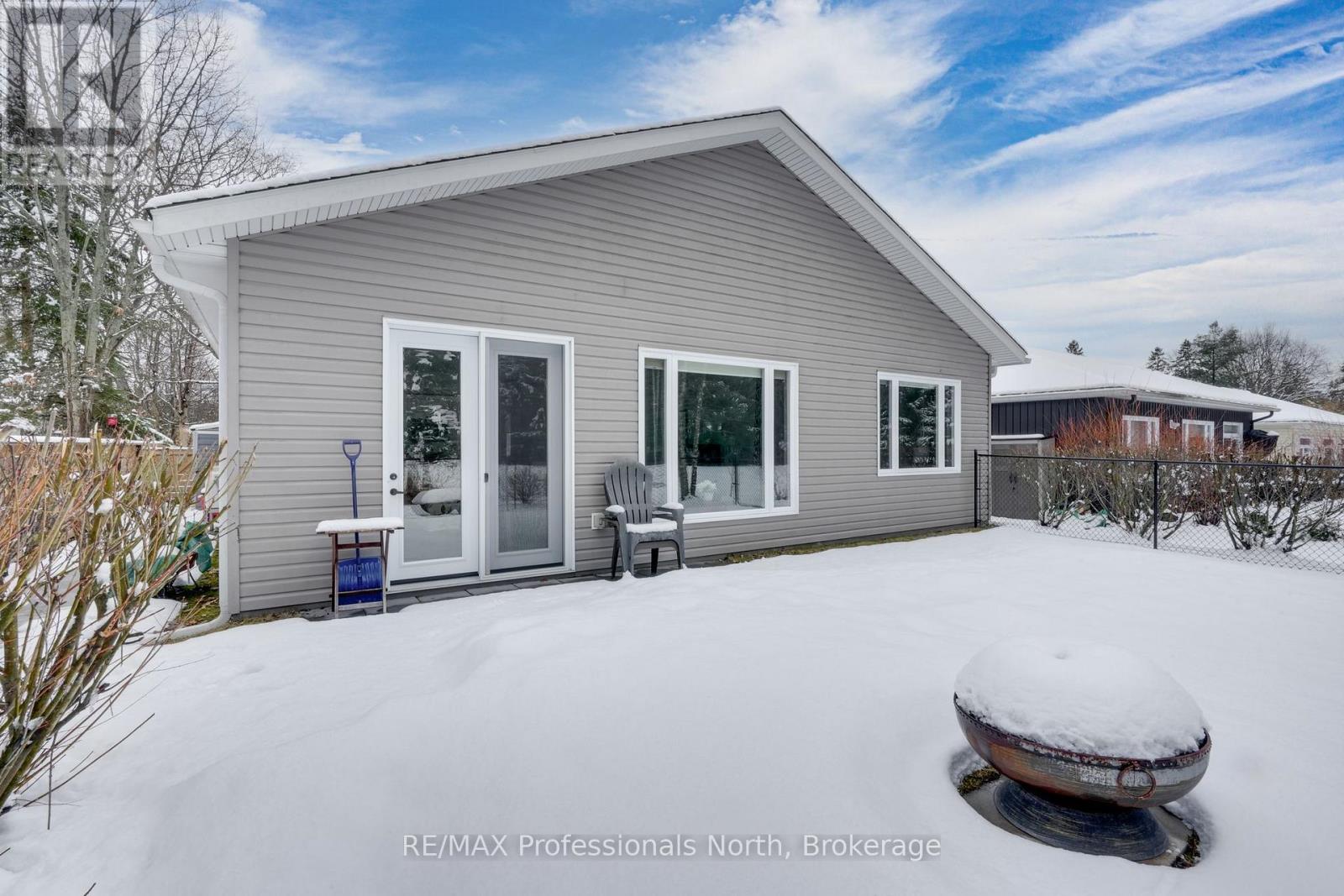 11 Autumn Lane, Huntsville, Ontario  P1H 0C7 - Photo 22 - X12990910