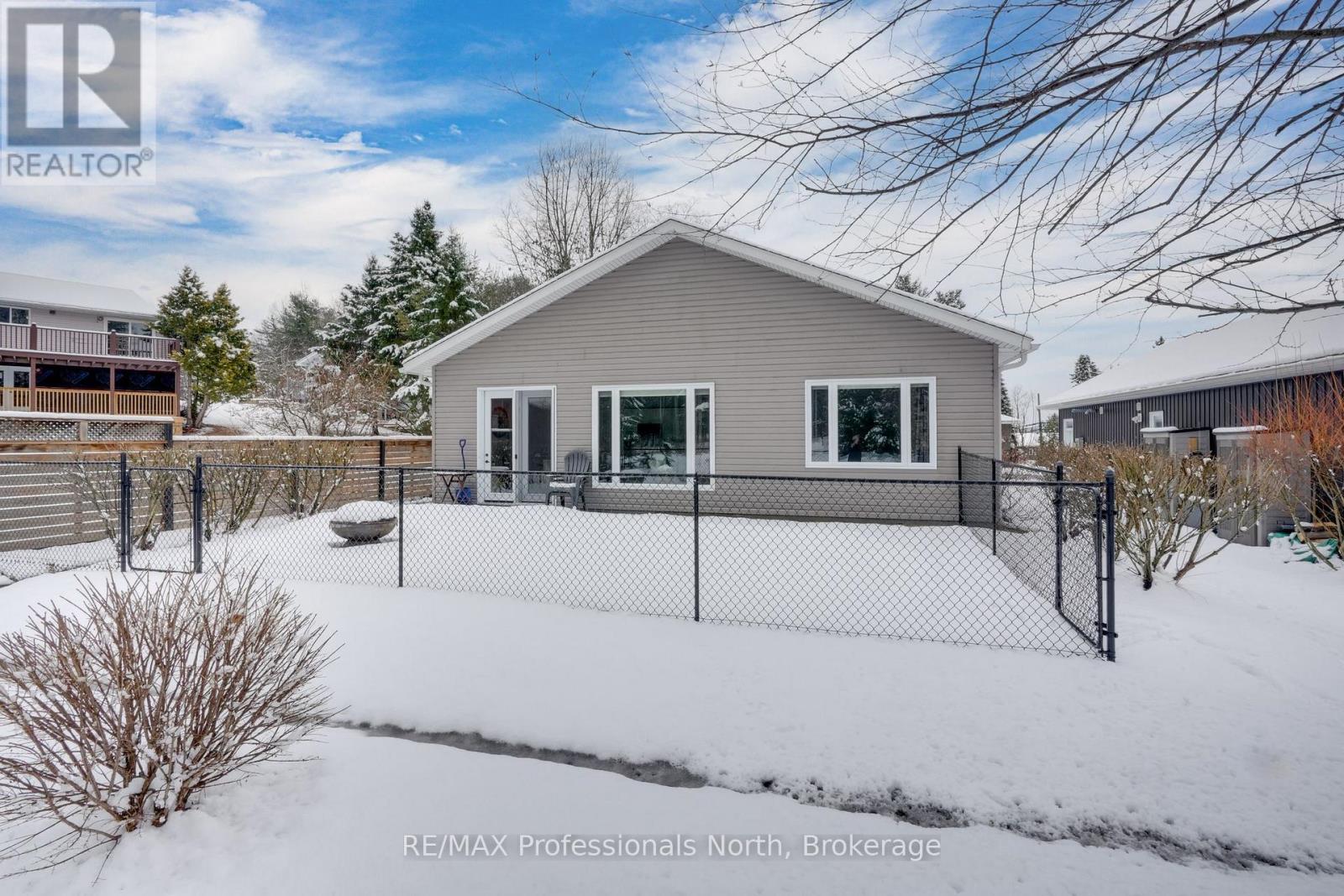 11 Autumn Lane, Huntsville, Ontario  P1H 0C7 - Photo 23 - X12990910