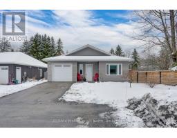 11 AUTUMN LANE, Huntsville, Ontario