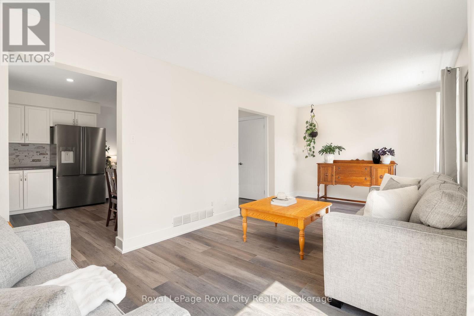 22 Thompson Drive, Guelph, Ontario N1E 7A5 - Photo 16 - X12990952