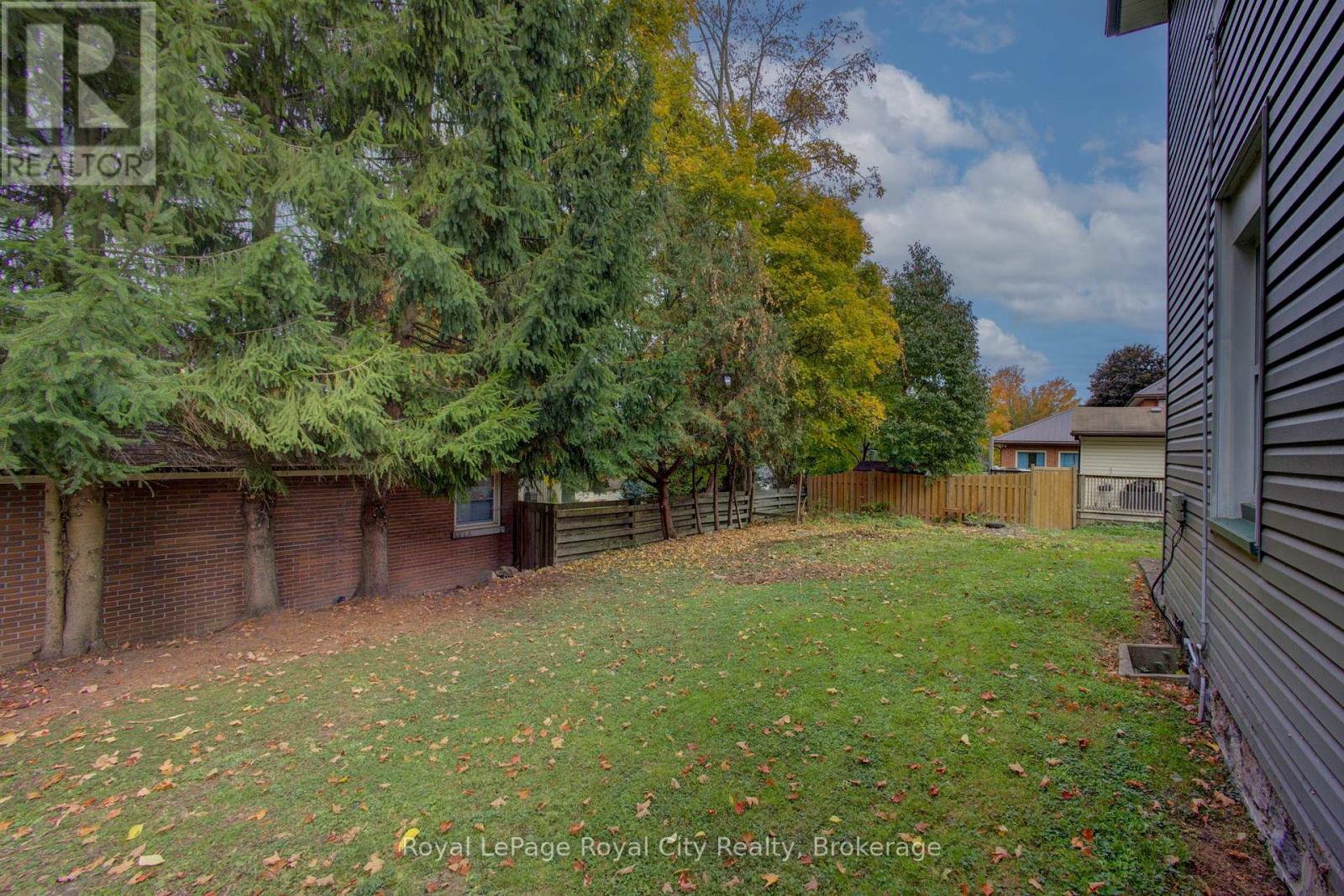 103 Patrick Street E, North Huron, Ontario N0G 2N0 - Photo 12 - X12990964