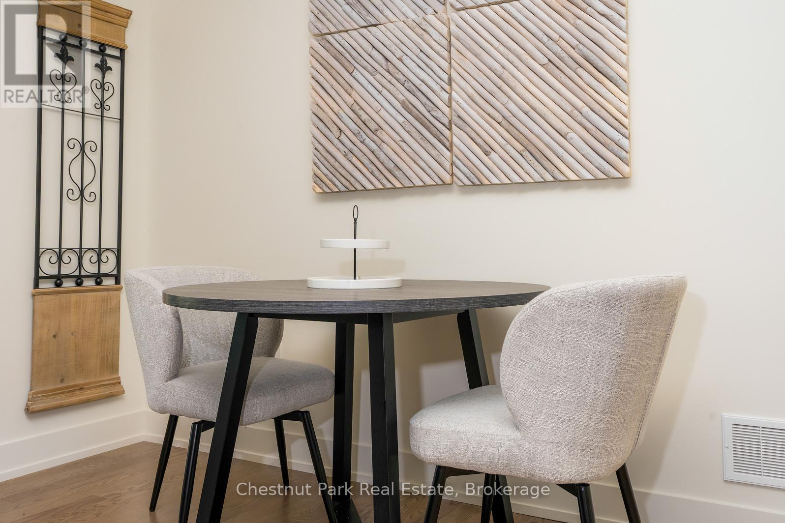 161 Hawthorn Crescent, Georgian Bluffs, Ontario  N0H 1S0 - Photo 12 - X12991030