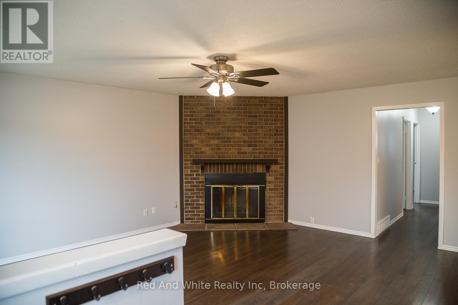 96 Pathfinder Crescent, Kitchener, Ontario N2P 1S6 - Photo 10 - X12991064