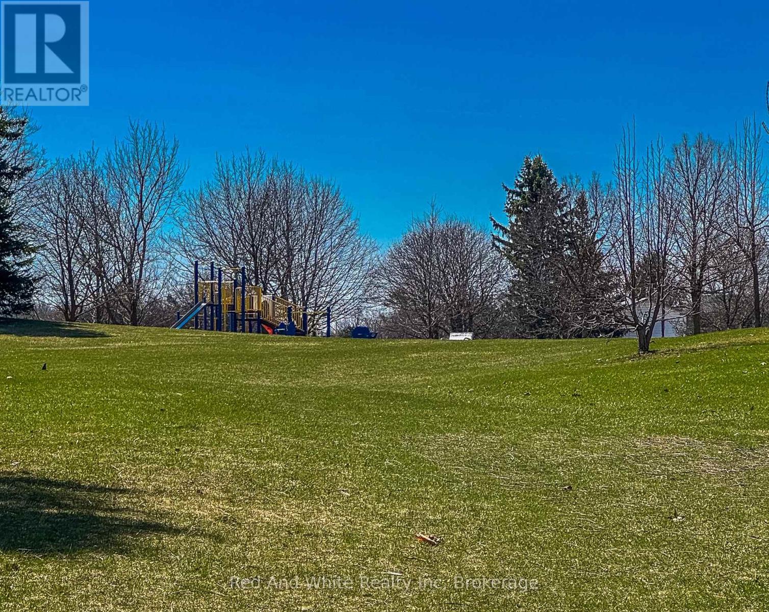 96 Pathfinder Crescent, Kitchener, Ontario N2P 1S6 - Photo 7 - X12991064