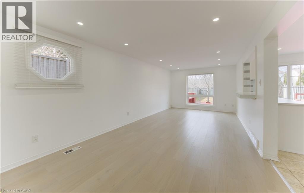 51 Camrose Court, Kitchener, Ontario  N2M 5J4 - Photo 9 - 40813962