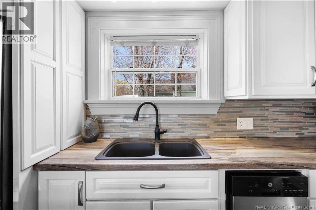 52 Princess Street, Miramichi, New Brunswick  E1N 2K3 - Photo 17 - NB137019