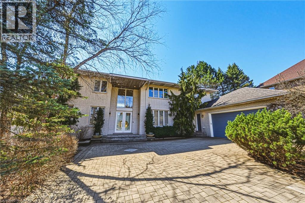 2 Anslow Court, Dundas, Ontario  L9H 6Z2 - Photo 3 - 40820128