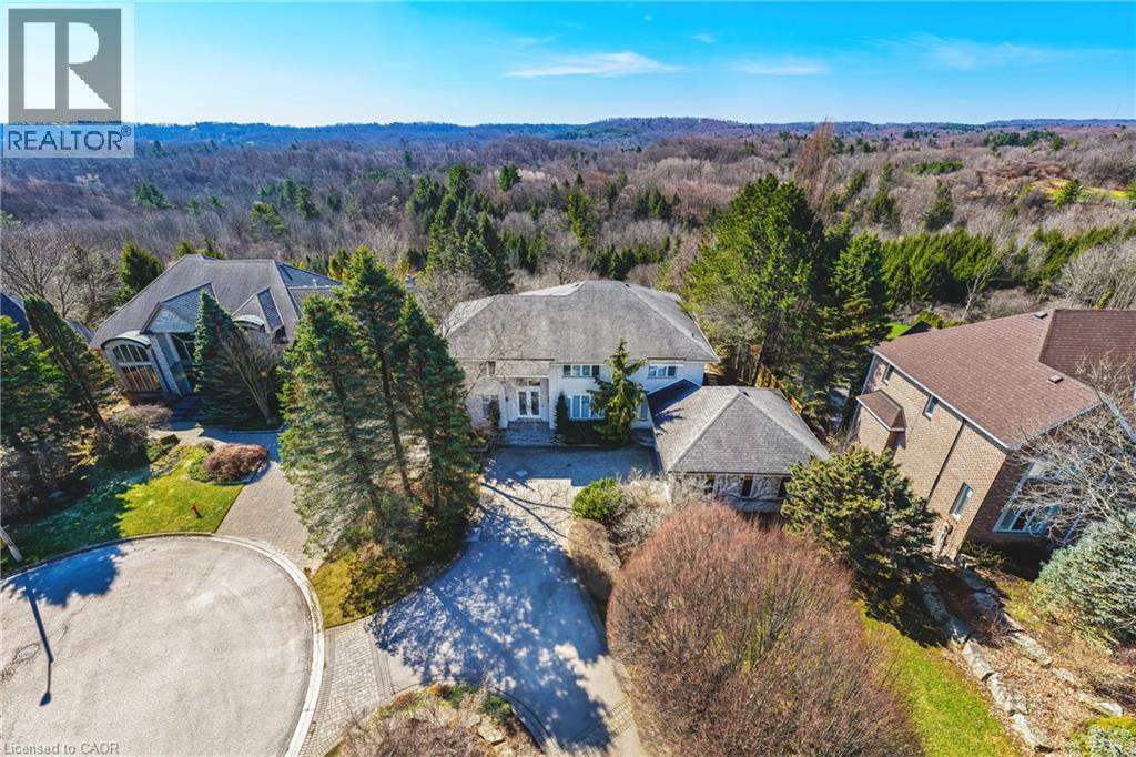 2 Anslow Court, Dundas, Ontario  L9H 6Z2 - Photo 2 - 40820128