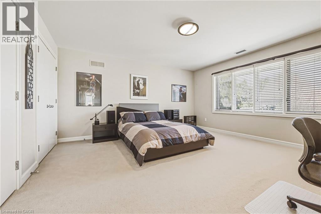 2 Anslow Court, Dundas, Ontario  L9H 6Z2 - Photo 32 - 40820128