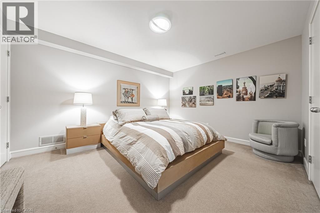 2 Anslow Court, Dundas, Ontario  L9H 6Z2 - Photo 42 - 40820128