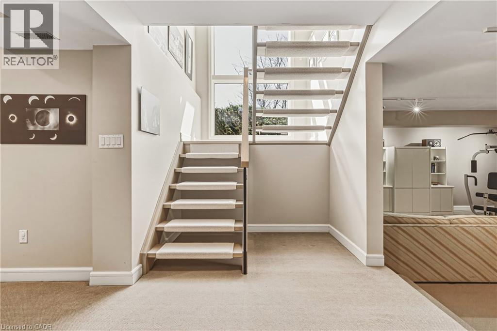 2 Anslow Court, Dundas, Ontario  L9H 6Z2 - Photo 35 - 40820128