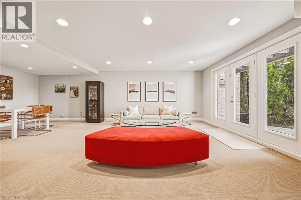 2 Anslow Court, Dundas, Ontario  L9H 6Z2 - Photo 37 - 40820128