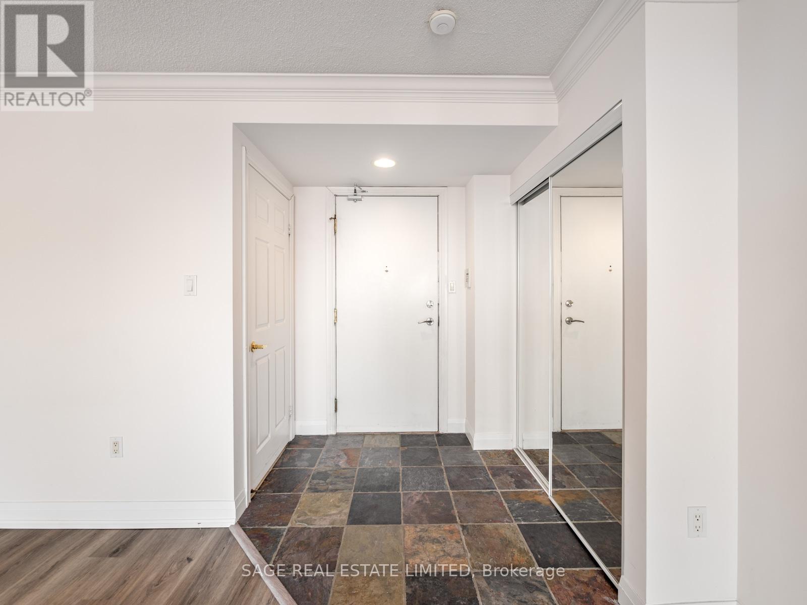 1935 - 125 Omni Drive, Toronto, Ontario  M1P 5A9 - Photo 13 - E12990776