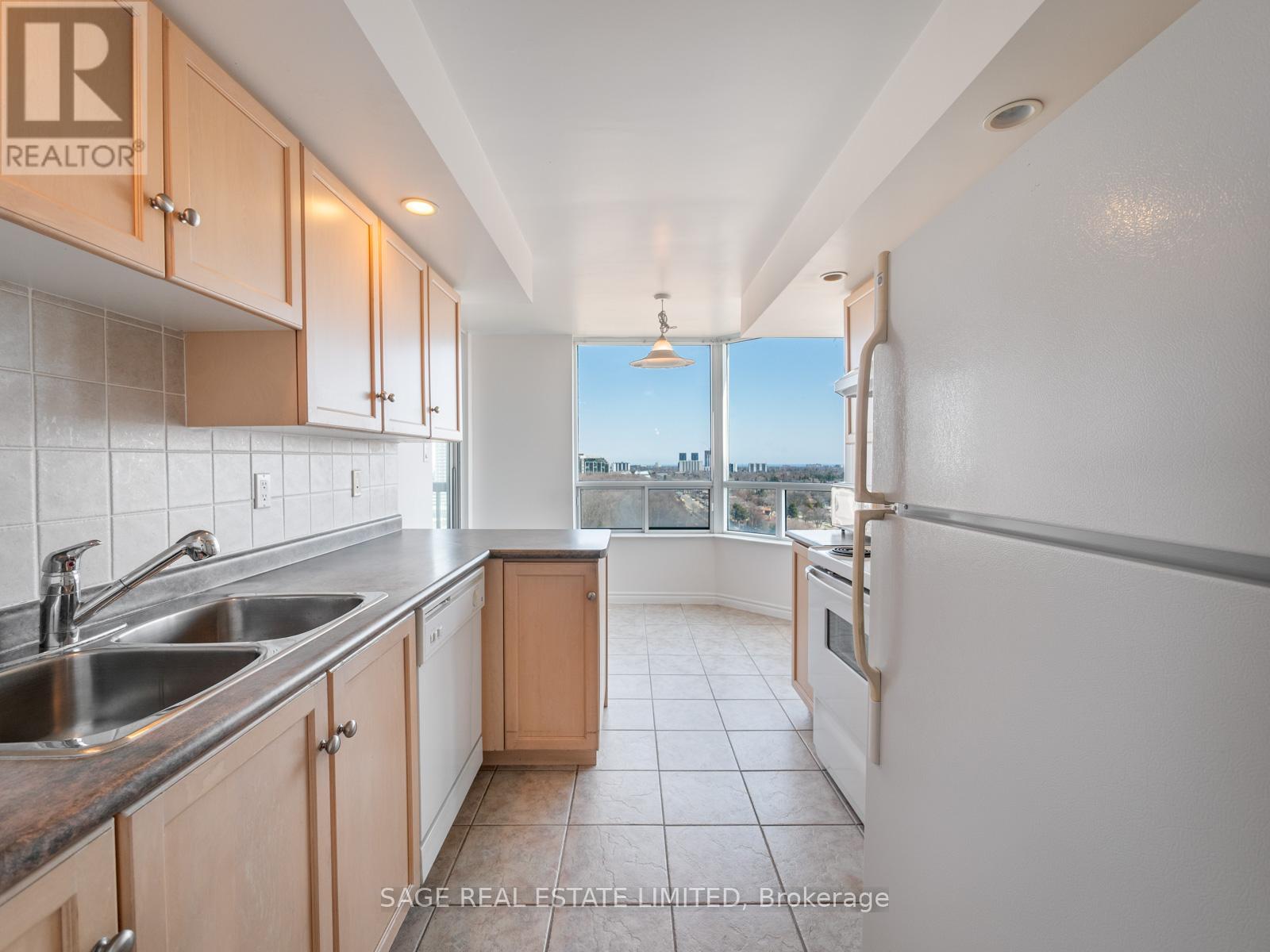 1935 - 125 Omni Drive, Toronto, Ontario  M1P 5A9 - Photo 22 - E12990776