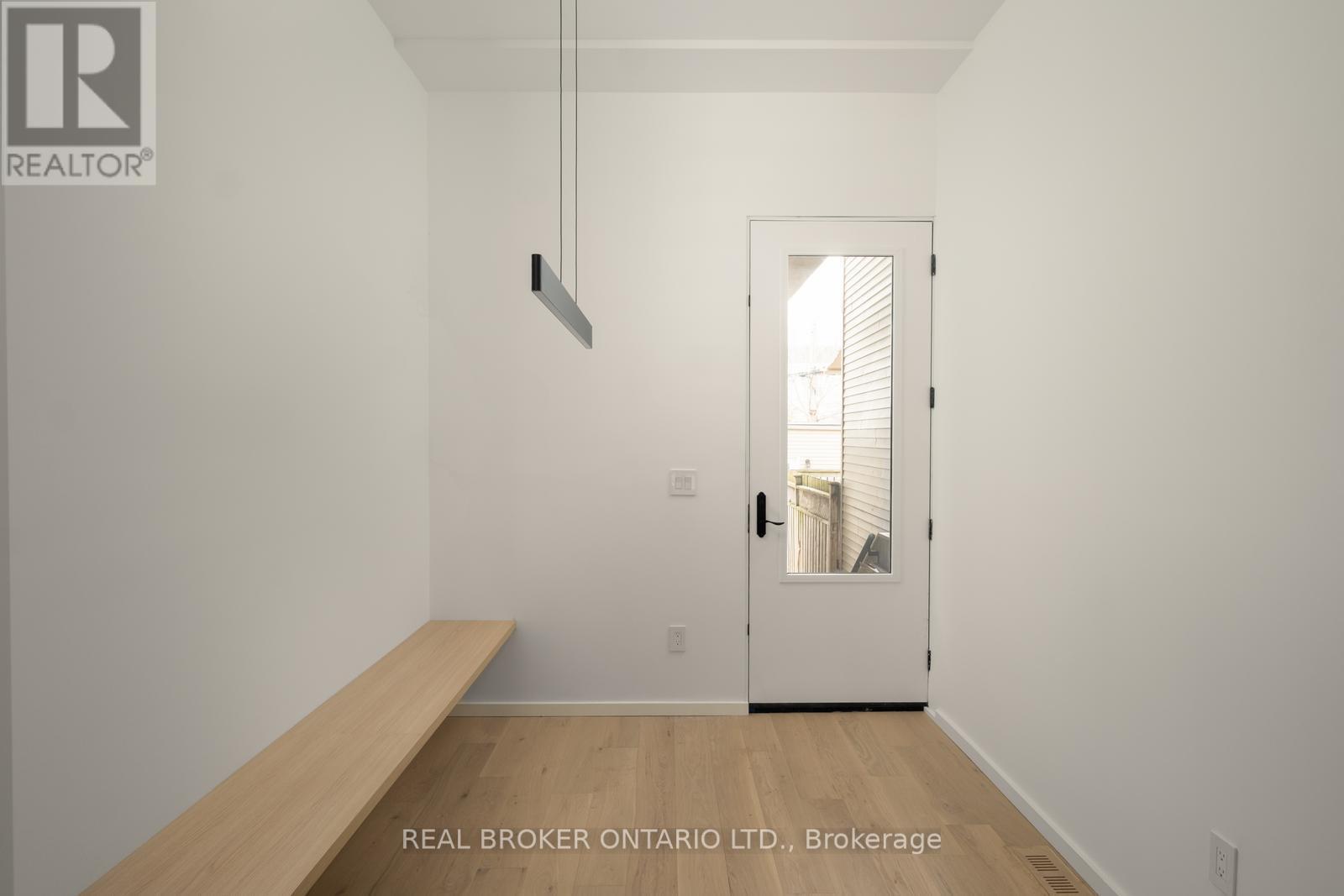 B - 36 Arundel Avenue, Toronto, Ontario  M4K 3A2 - Photo 13 - E12990818