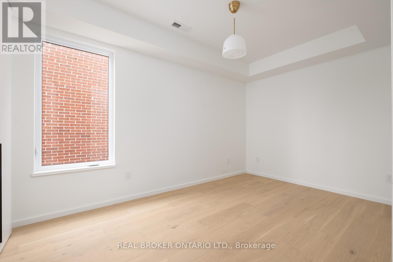 B - 36 Arundel Avenue, Toronto, Ontario  M4K 3A2 - Photo 16 - E12990818