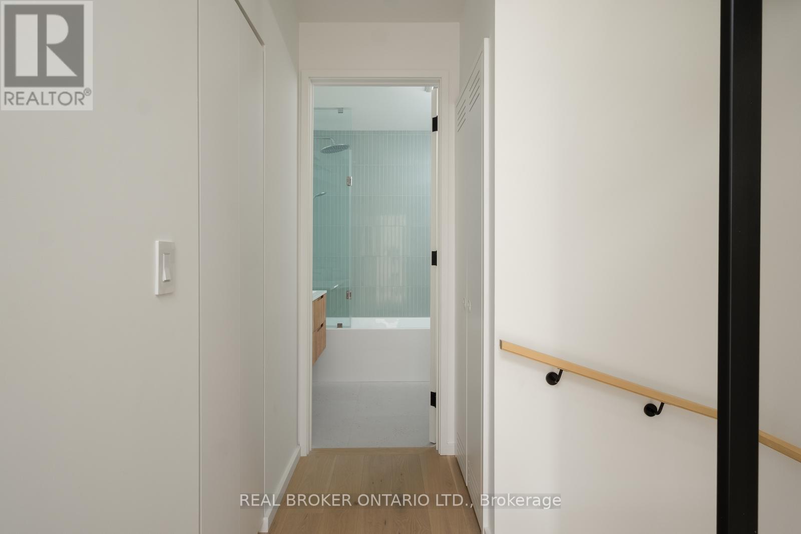 B - 36 Arundel Avenue, Toronto, Ontario  M4K 3A2 - Photo 19 - E12990818