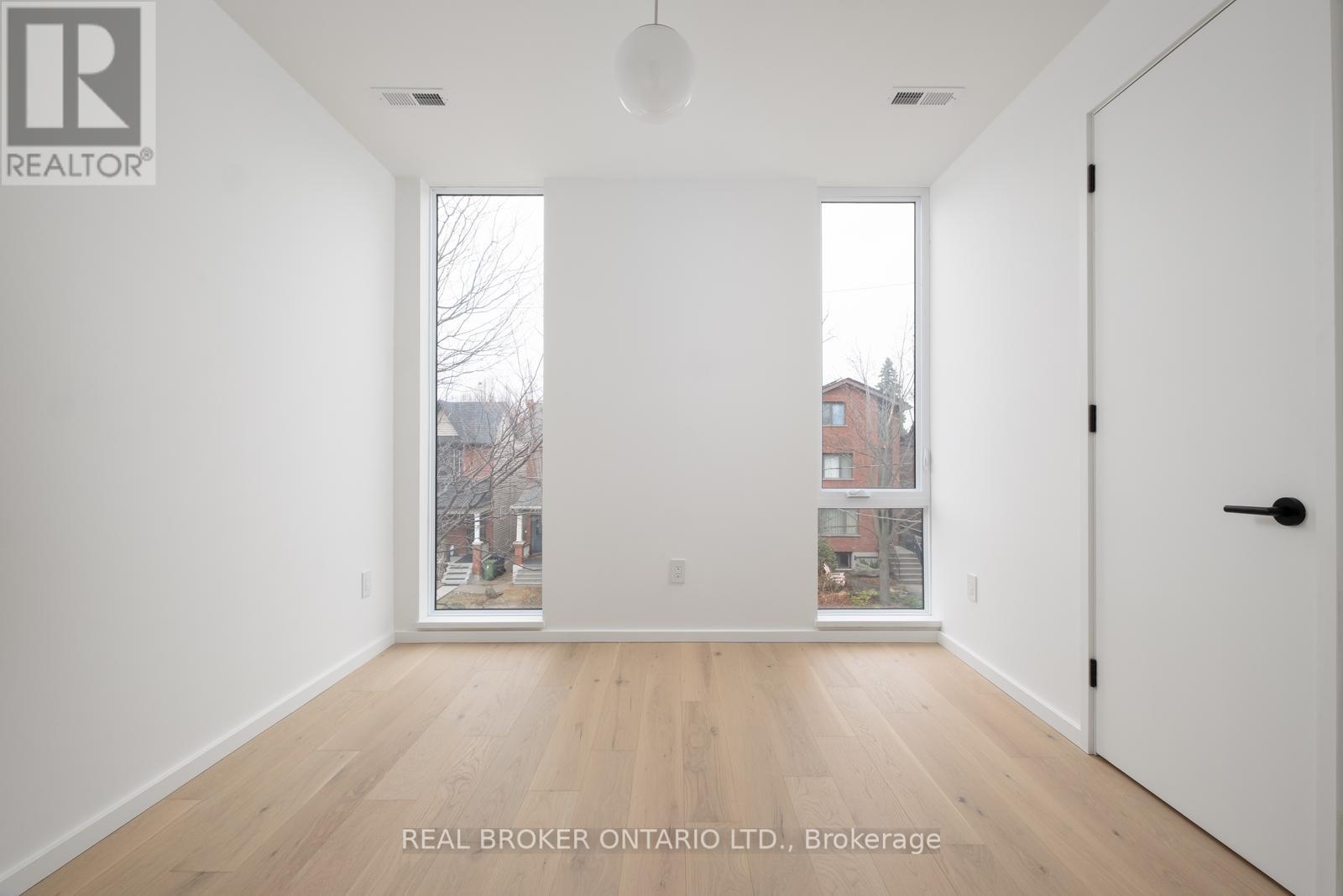 B - 36 Arundel Avenue, Toronto, Ontario  M4K 3A2 - Photo 22 - E12990818