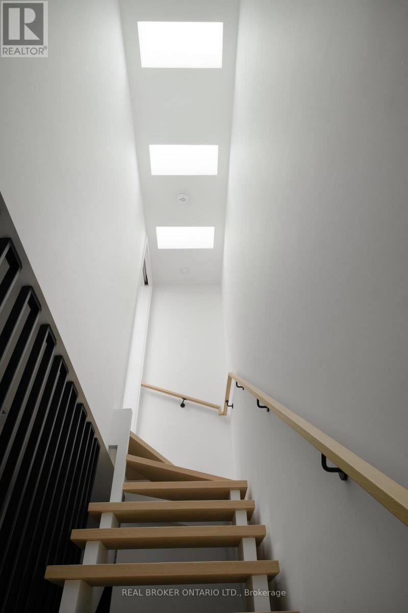 B - 36 Arundel Avenue, Toronto, Ontario  M4K 3A2 - Photo 26 - E12990818