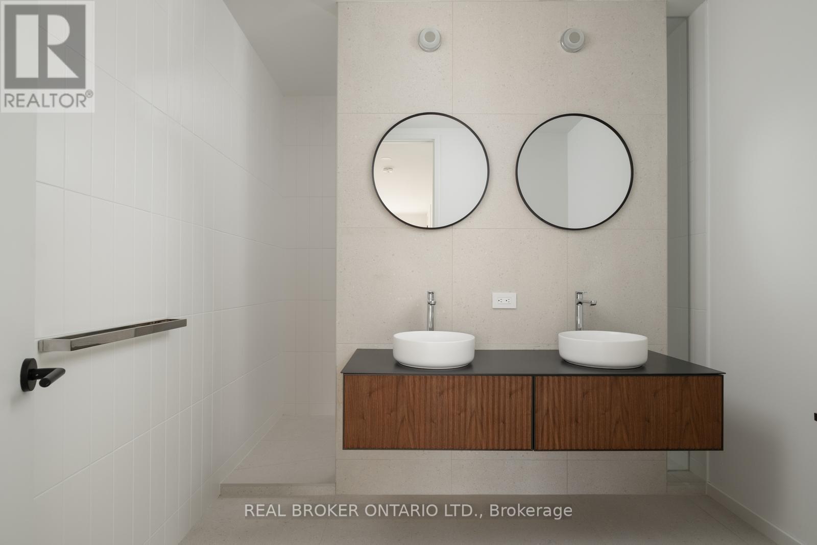 B - 36 Arundel Avenue, Toronto, Ontario  M4K 3A2 - Photo 33 - E12990818